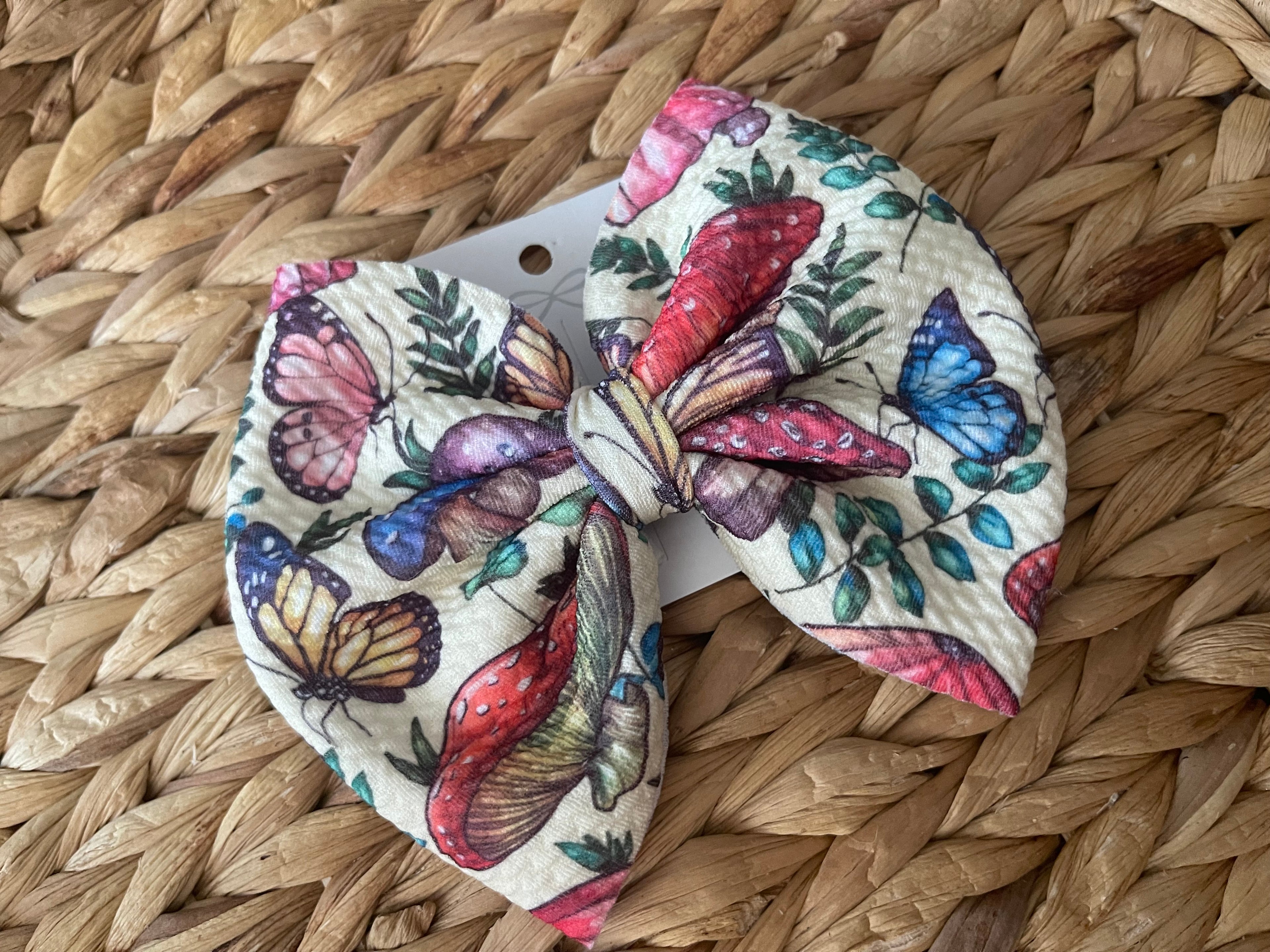Butterfly and mushroom bow