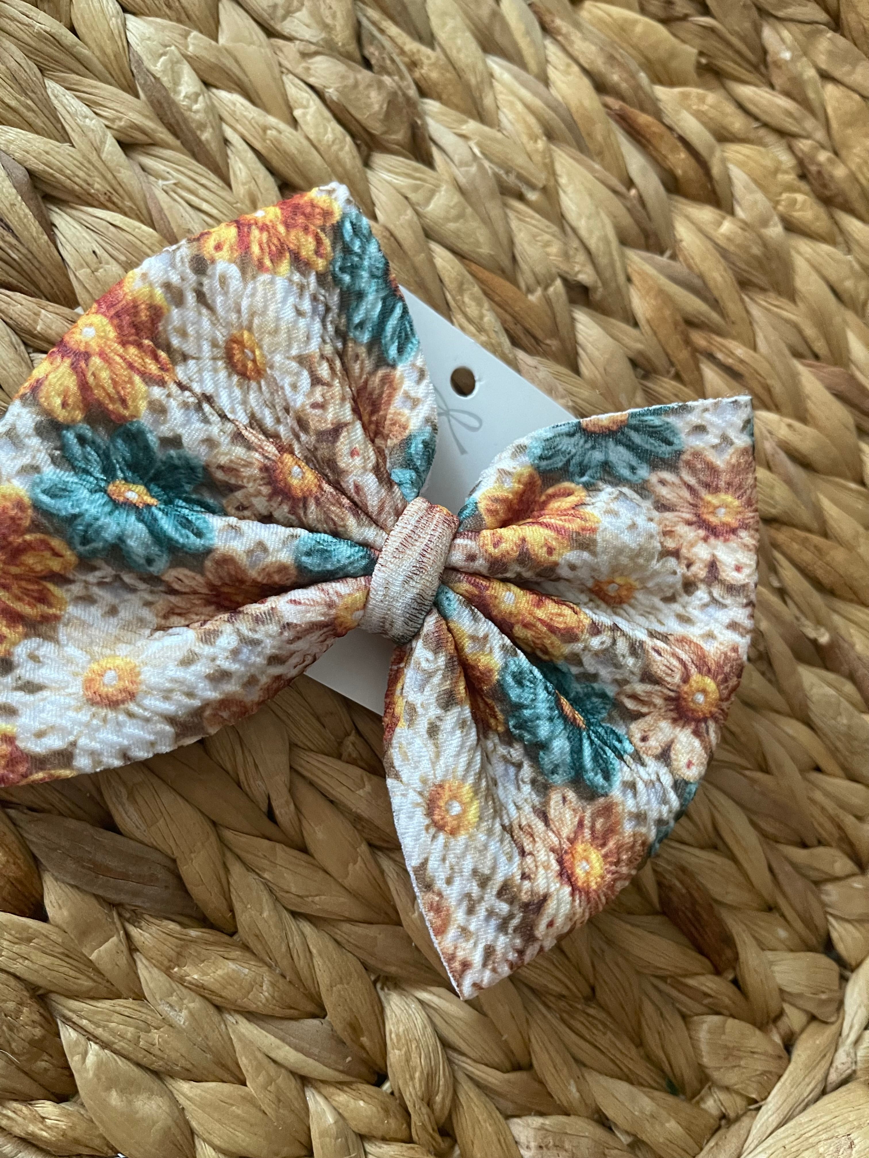 Embroidery effect floral bow