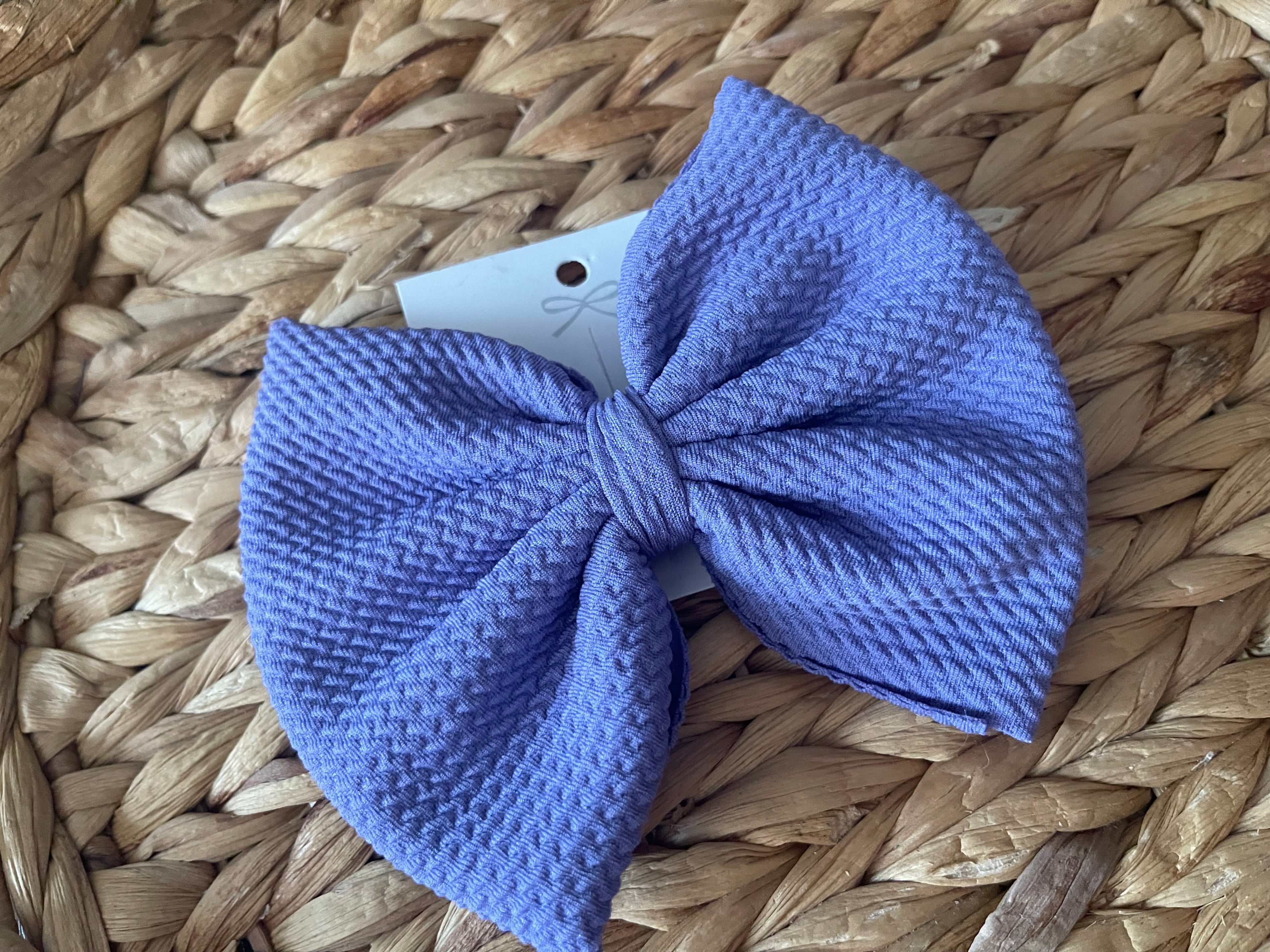 Light purple bow